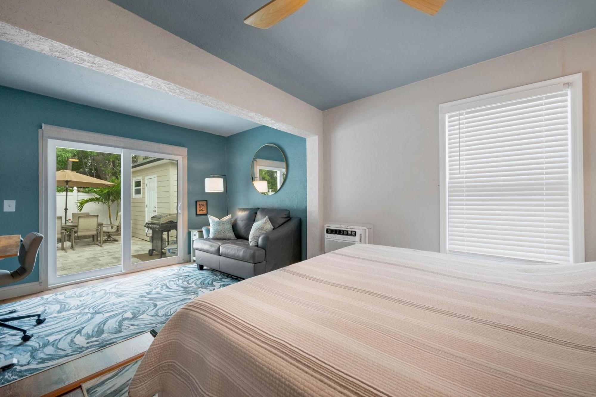 Poolside Oasis - Just Steps To The Sand! - Monthly Beach Rental Clearwater Beach Exterior foto