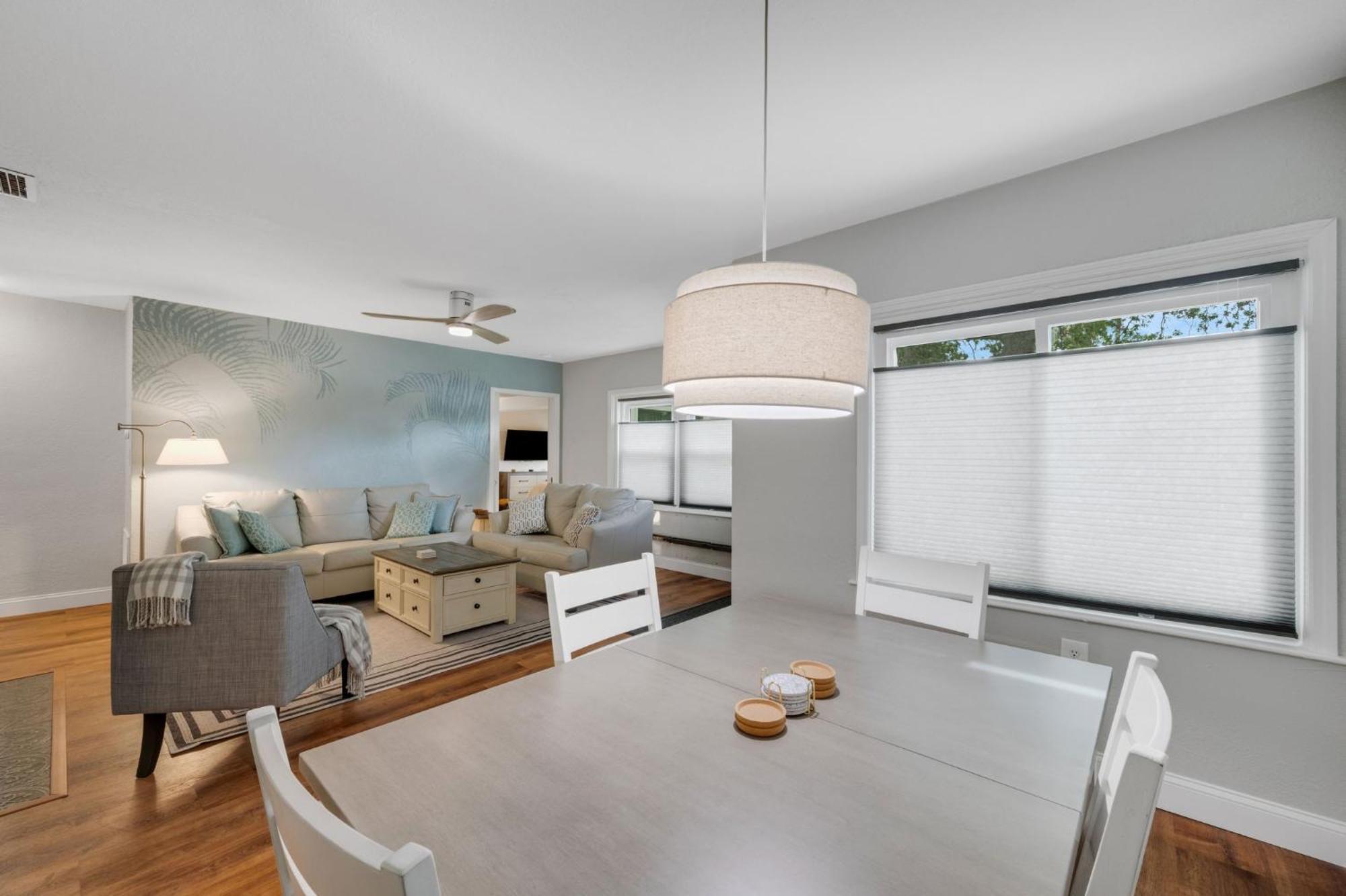Poolside Oasis - Just Steps To The Sand! - Monthly Beach Rental Clearwater Beach Exterior foto