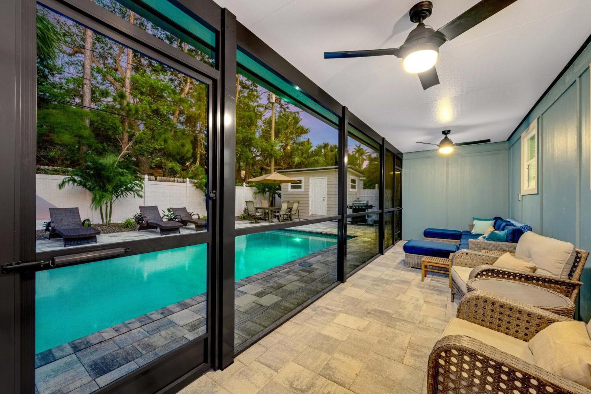 Poolside Oasis - Just Steps To The Sand! - Monthly Beach Rental Clearwater Beach Exterior foto