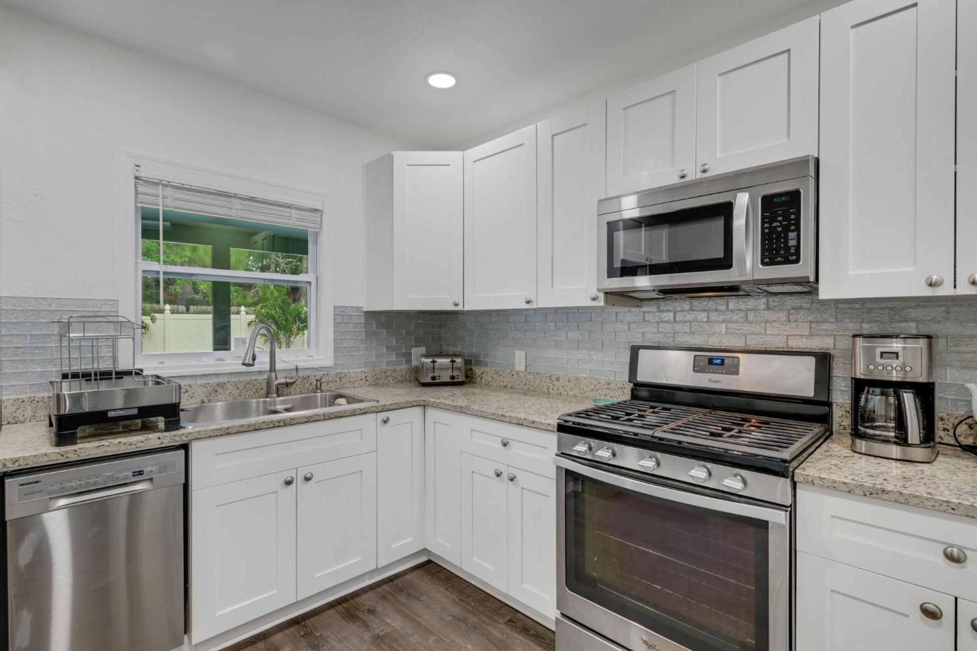 Poolside Oasis - Just Steps To The Sand! - Monthly Beach Rental Clearwater Beach Exterior foto